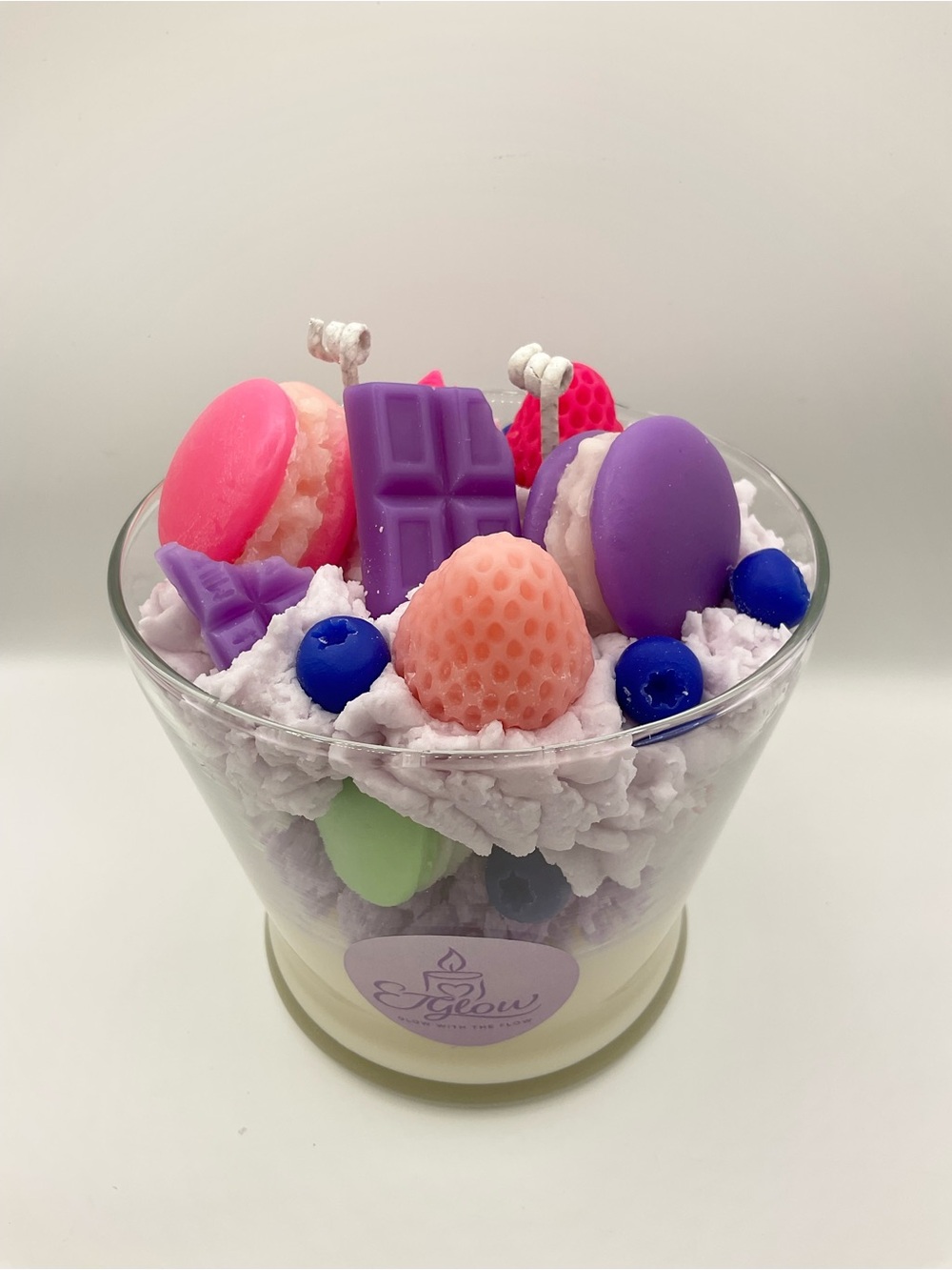 🕯️🍓Strawberry Açaí Dessert Style Candle 🍦🍨 - Picture 3 of 5